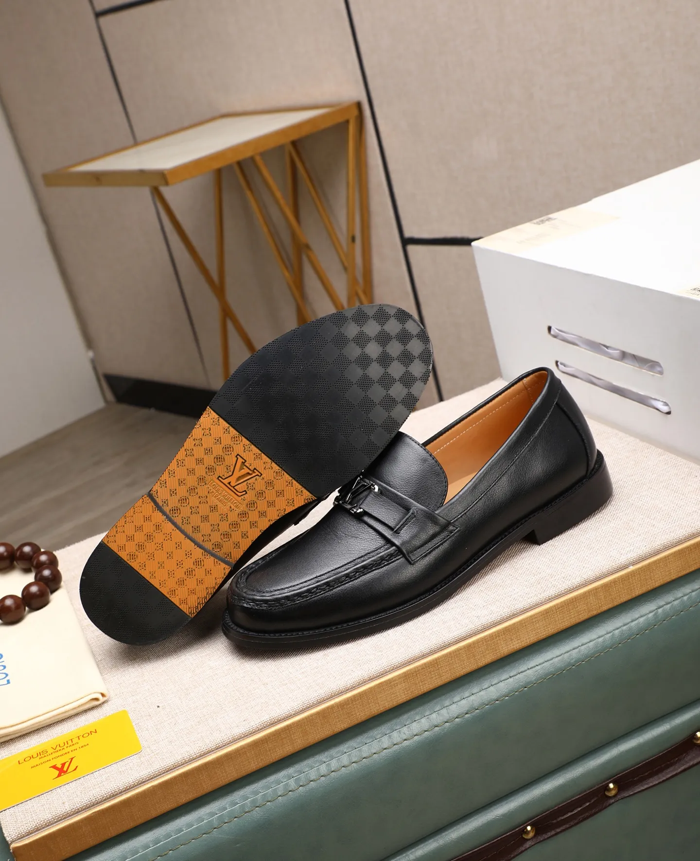 Men's shoes 💰480 📛📛(Niuli) high-end [LOUIS VUITTON】Louis Vuitton official website synchronizes new products👟Milan fashion catwalk style🇰🇾🇰🇾LV house logo, celebrity style, a must-have for fashionistas⚠️First-layer calfskin➕Cowhide lining➕Official website original original outsole👞Number 38-44